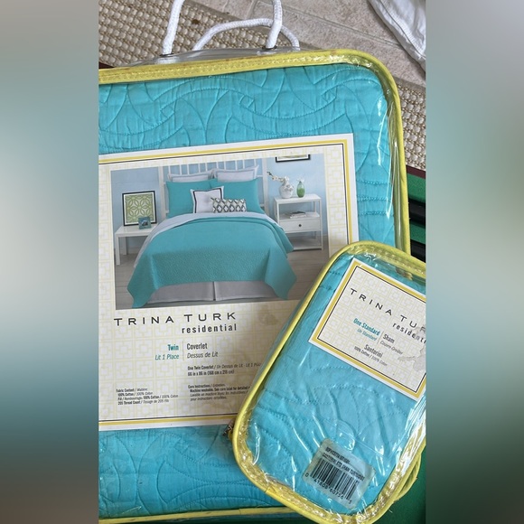 Trina Turk Turquoise Twin Sham and Coverlet - Picture 4 of 4